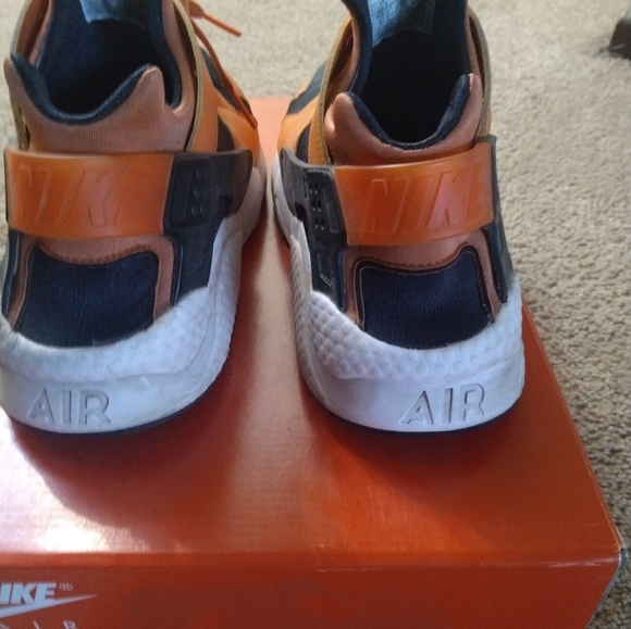 MEN SHOES - Picture 3 of 5